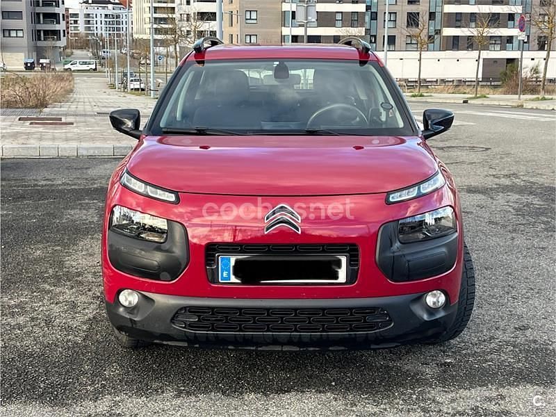 Usado Citroën C4 Shine 100 CV (73 kW) 2017 Granate Berlina