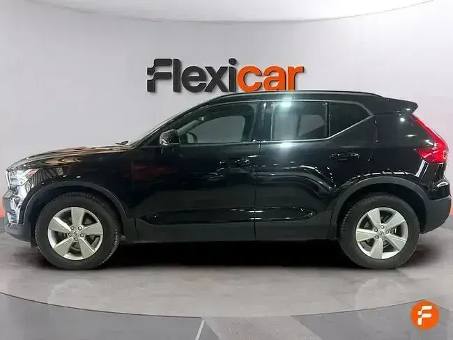 Usado Volvo XC40 Momentum 129 CV (94 kW) 2020 Blanco SUV