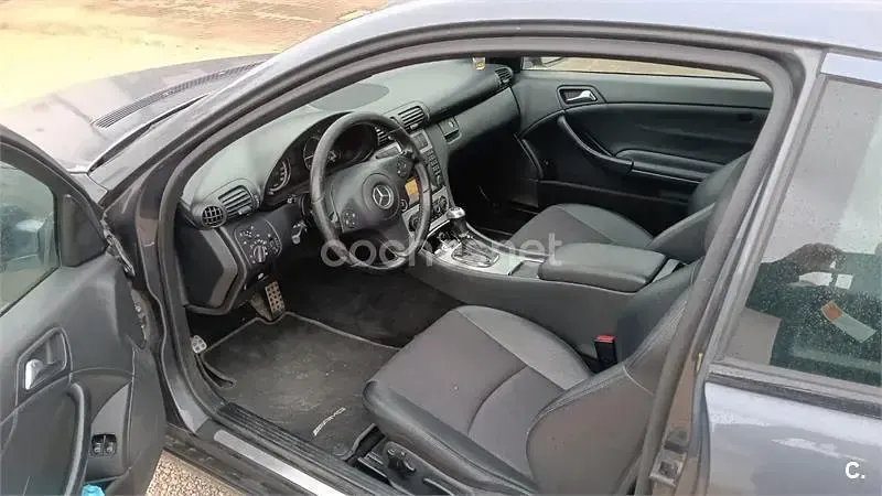 Usado Mercedes CLC220 Style 150 CV (110 kW) 2011 Gris / plata Utilitario