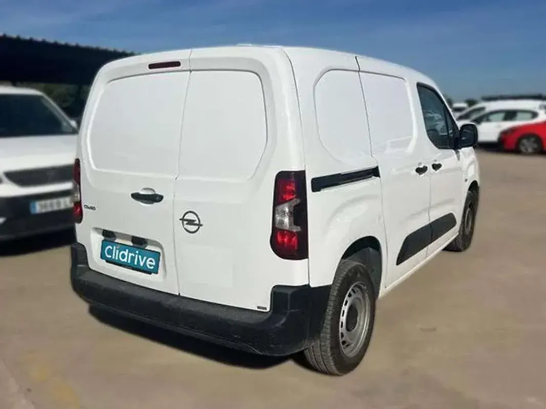 Usado Opel Combo 102 CV (75 kW) 2022 Blanco Monovolumen