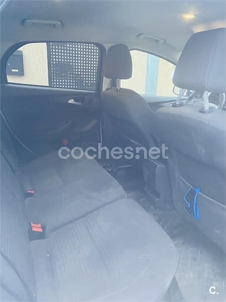 Blanco Usado 2015 Ford Focus Titanium Berlina | 9500 € (Precio justo) - Imagen 1/2