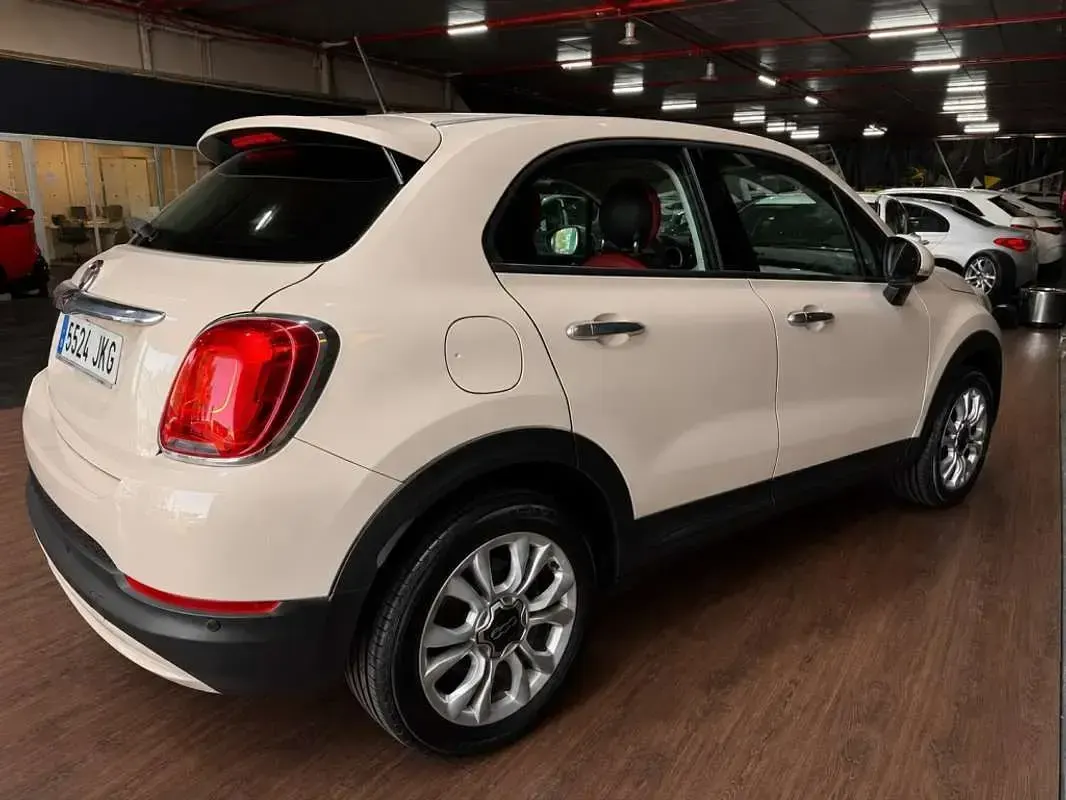 Usado Fiat 500X Lounge 110 CV (80 kW) 2015 Blanco SUV