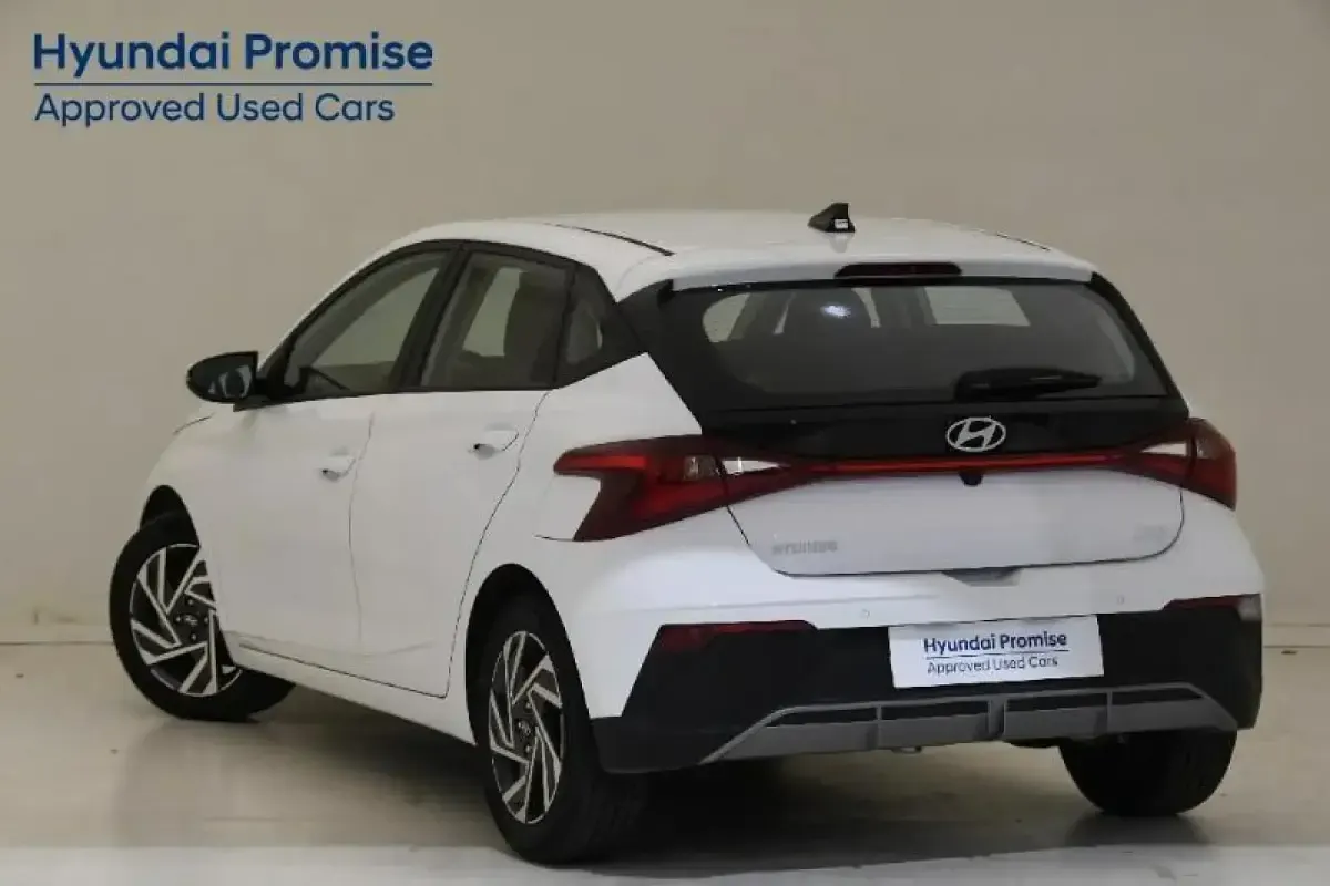 Nuevo Hyundai i20 100 CV (73 kW) 2025 Blanco Utilitario