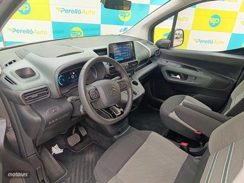 Usado Citroën Berlingo Shine 50 kW (68 CV) 2024 Gris Monovolumen