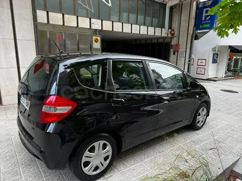 Usado Honda Jazz Trend 90 CV (66 kW) 2012 Negro Utilitario