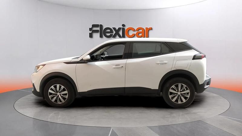 Usado Peugeot 2008 Active 110 CV (80 kW) 2021 Blanco SUV
