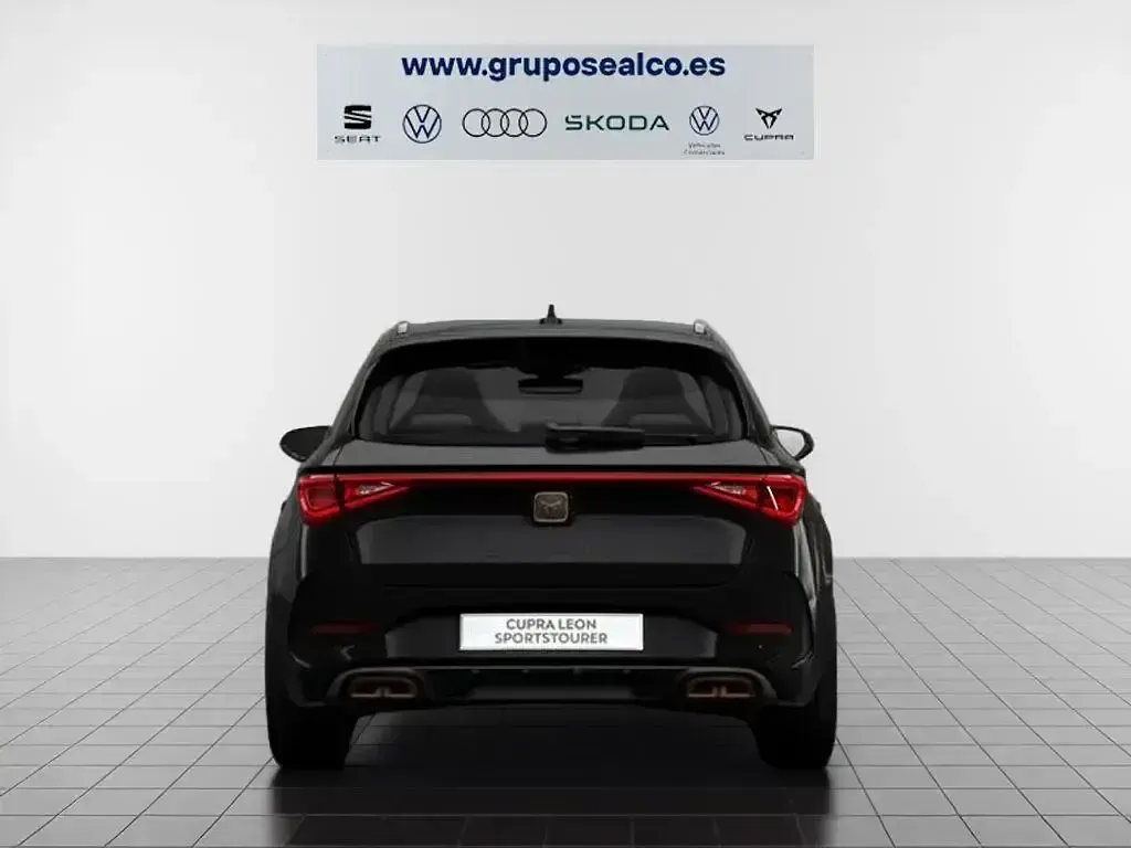 Usado Cupra Leon VZ 245 CV (180 kW) 2023 Negro Familiar