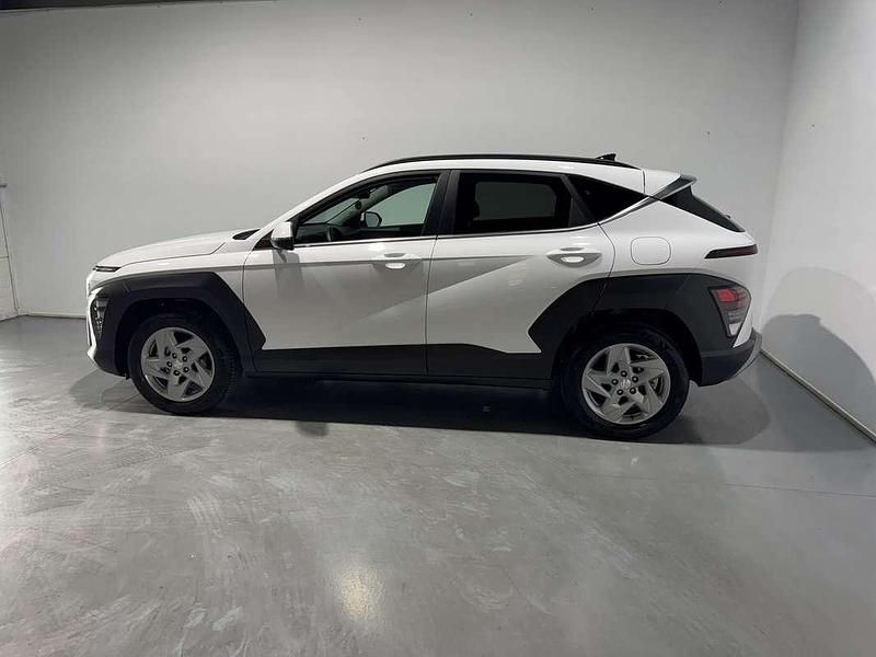 Usado Hyundai Kona 120 CV (88 kW) 2024 Blanco SUV