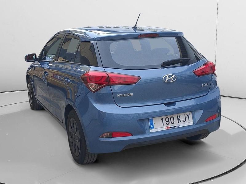 Usado Hyundai i20 84 CV (61 kW) 2018 Azul Berlina