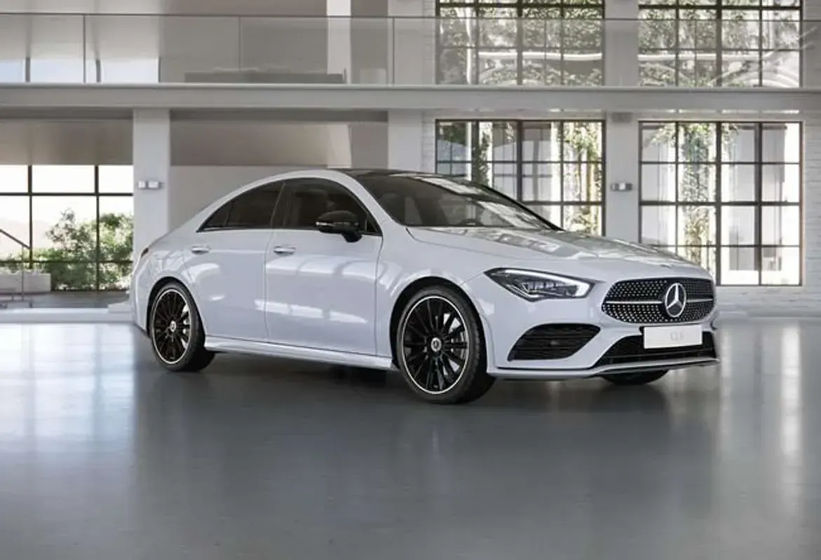 Usado Mercedes CLA250e 219 CV (161 kW) 2022 Blanco Coupe