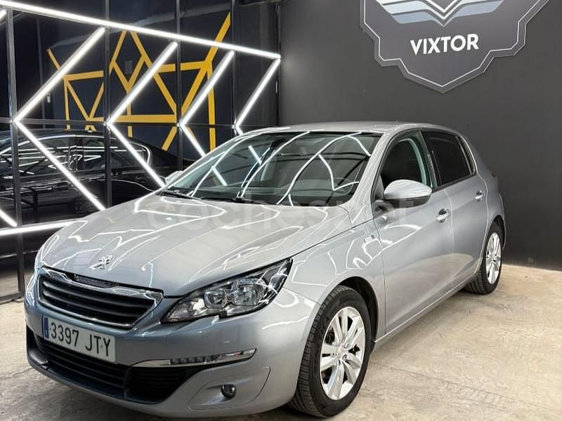 Usado Peugeot 308 Style 130 CV (95 kW) 2016 Gris / plata Berlina