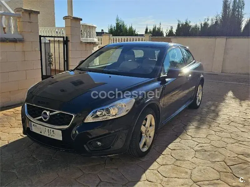 Usado Volvo C30 Summum 150 CV (110 kW) 2011 Negro Utilitario