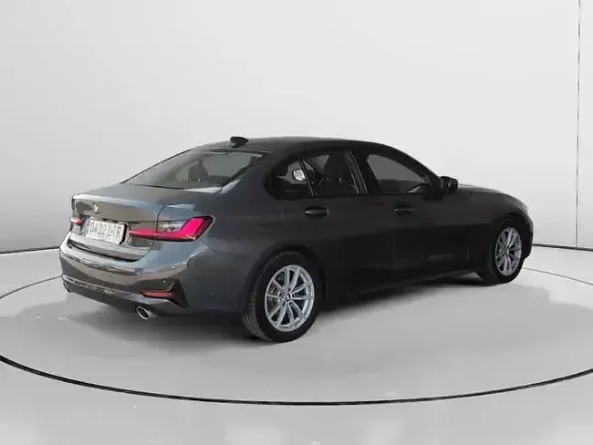 Usado BMW 320 Advantage 184 CV (135 kW) 2021 Gris Berlina