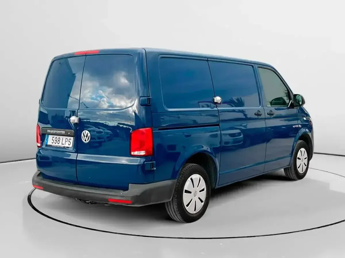 Usado VW Transporter 110 CV (80 kW) 2021 Azul Van