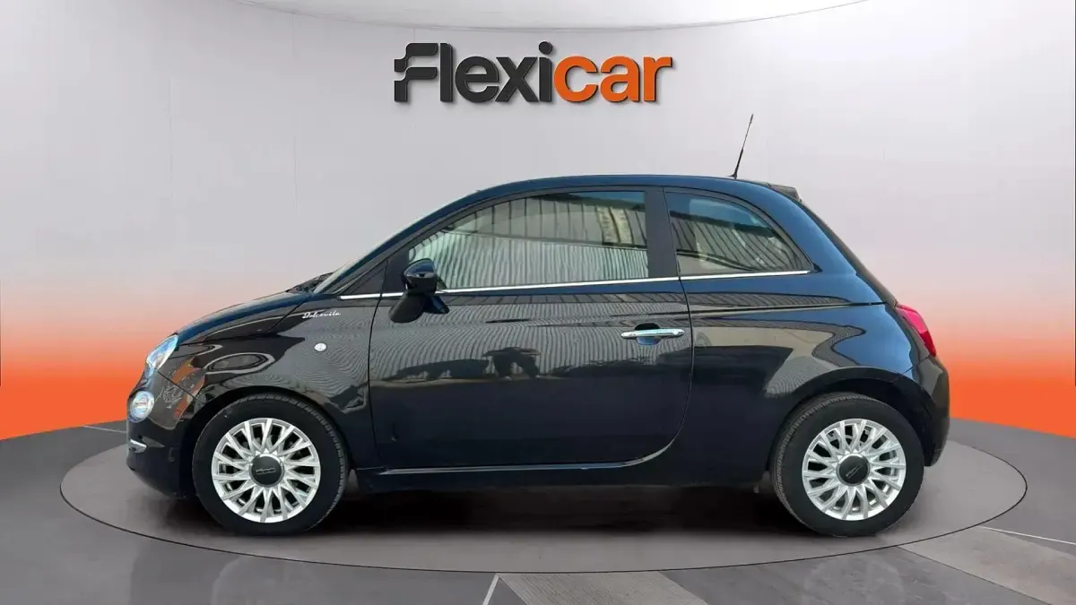 Usado Fiat 500 Dolcevita 71 CV (52 kW) 2021 Azul Berlina