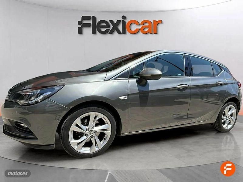 Usado Opel Astra Dynamic 110 CV (80 kW) 2018 Gris Berlina
