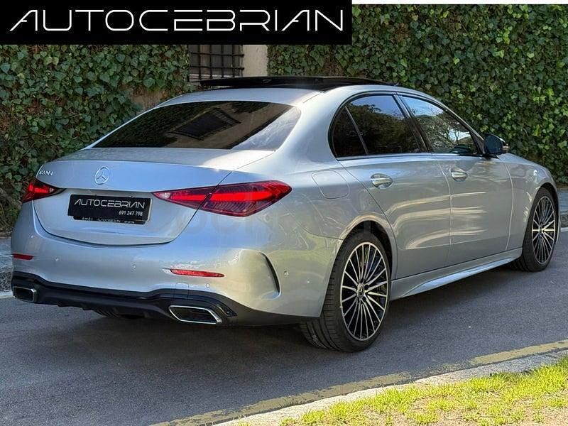 Usado Mercedes C220 200 CV (147 kW) 2023 Gris / plata Berlina