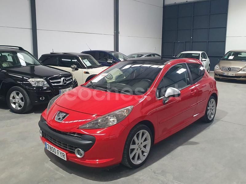 Rojo Usado 2008 Peugeot 207 RC Berlina | 7999 € (Caro) - Imagen 1/4