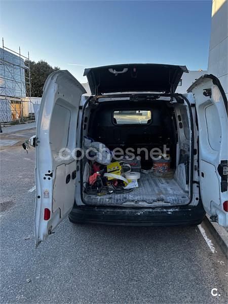 Usado Renault Kangoo 105 CV (77 kW) 2010 Blanco Monovolumen