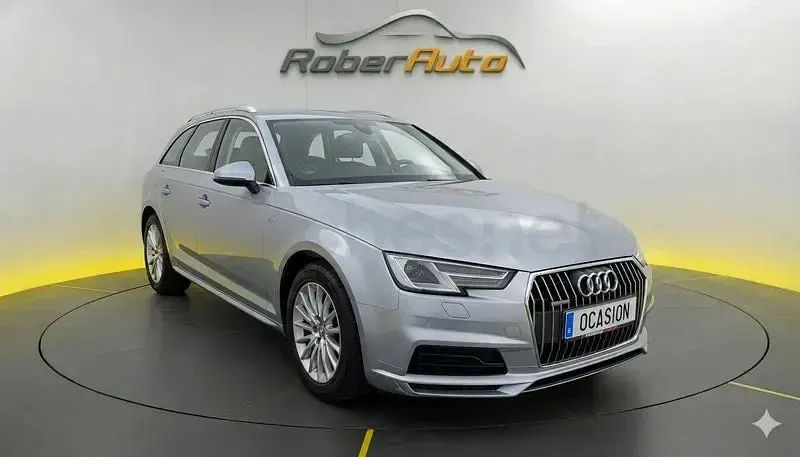 Usado Audi A4 Allroad 163 CV (119 kW) 2017 Gris / plata Familiar