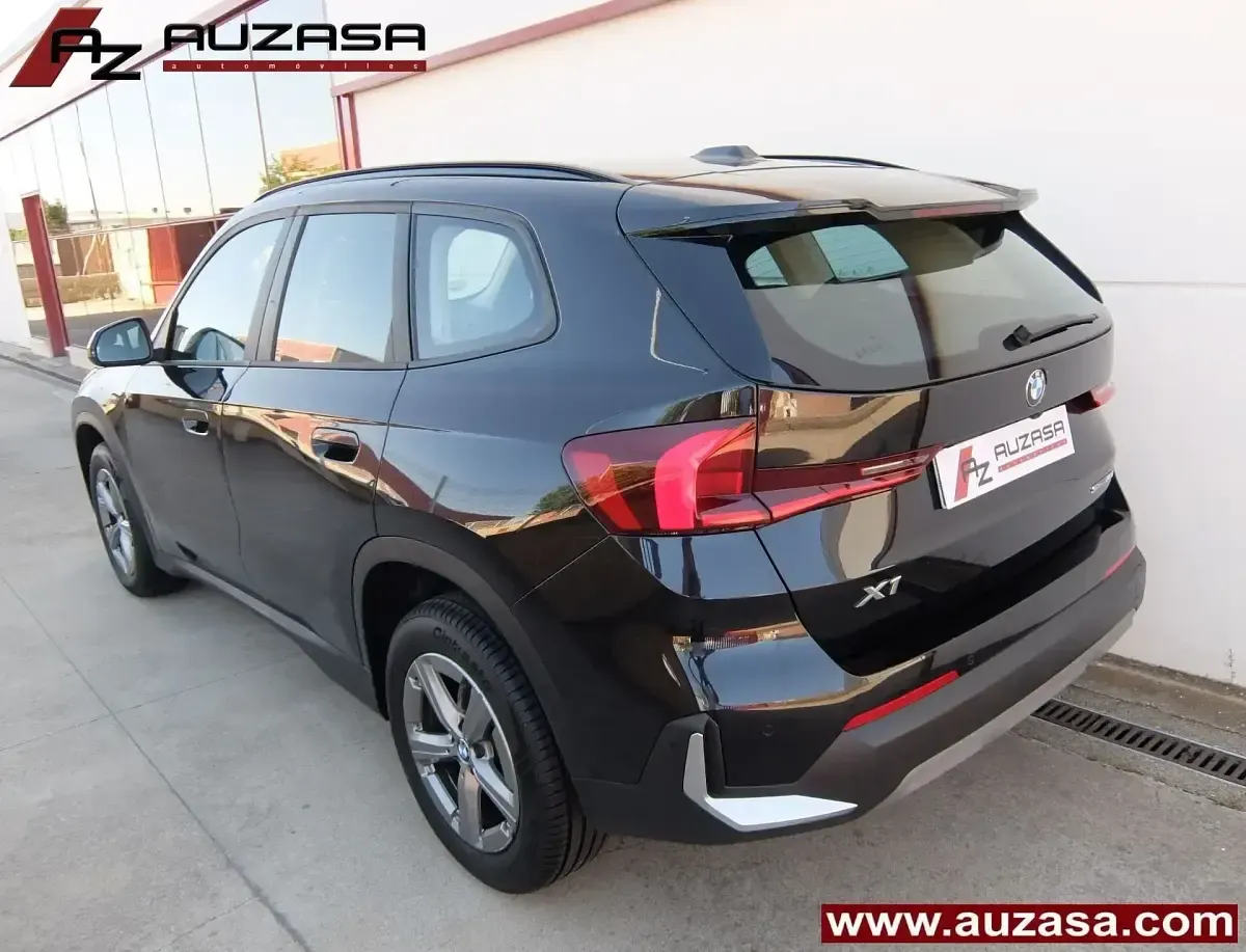 Usado BMW X1 Sport Line 136 CV (100 kW) 2024 Negro SUV