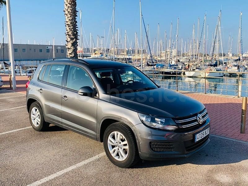 Usado VW Tiguan Sport 160 CV (117 kW) 2014 Gris / plata SUV