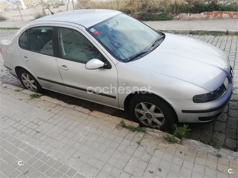 Usado Seat Toledo 110 CV (80 kW) 2003 Gris / plata Berlina