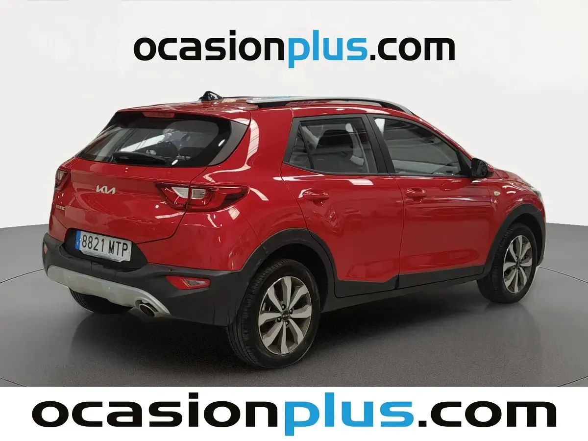 Usado Kia Stonic 79 CV (58 kW) 2024 Rojo SUV