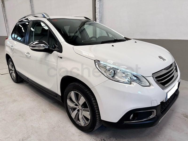Usado Peugeot 2008 Style 82 CV (60 kW) 2015 Blanco SUV