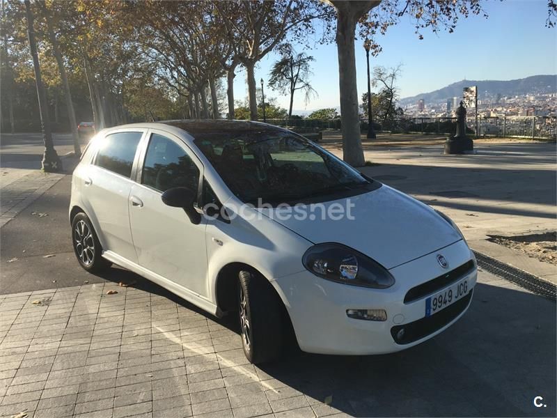 Usado 2015 Fiat Punto Easy Utilitario | 5450 € (Buen precio) - Imagen 1/4