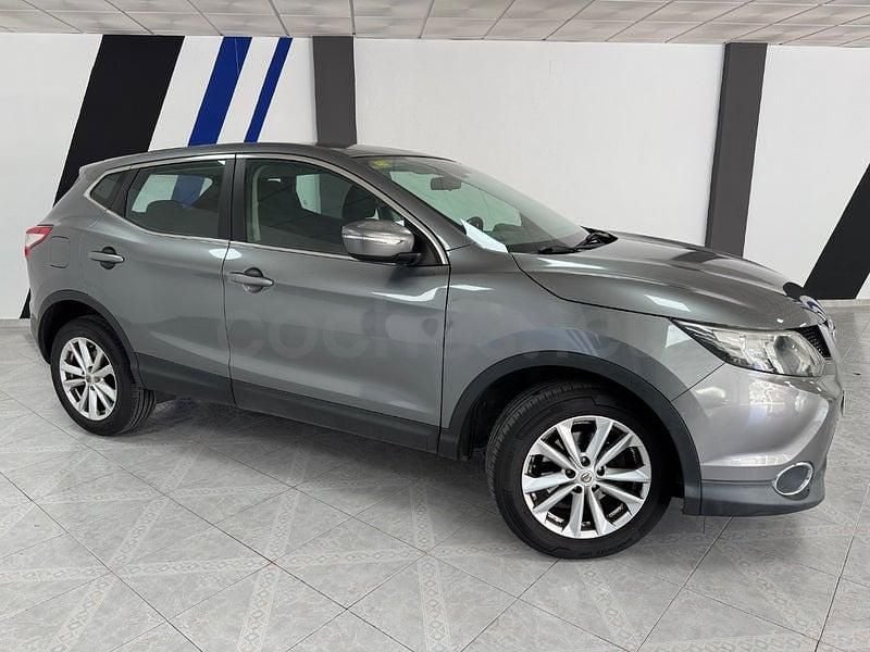 Usado Nissan Qashqai Acenta 110 CV (80 kW) 2014 Gris / plata SUV