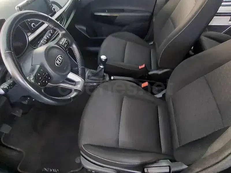 Usado Kia Picanto Comfort 67 CV (49 kW) 2020 Negro Utilitario