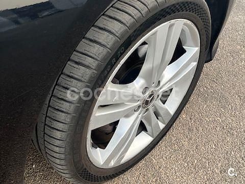 Usado Mercedes R350 265 CV (194 kW) 2012 Negro Monovolumen