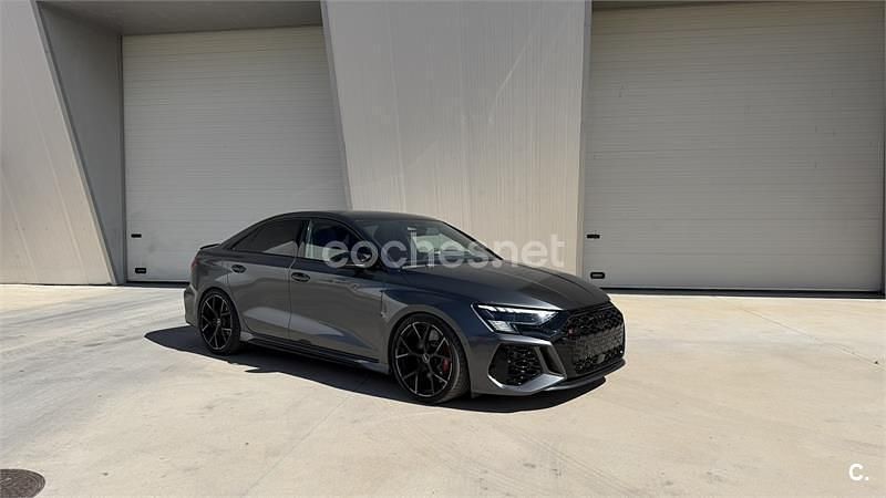 Usado Audi RS3 Comfort 400 CV (294 kW) 2022 Gris / plata Berlina