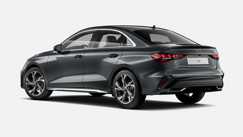 Usado Audi A3 S-Line 150 CV (110 kW) 2025 Gris Berlina