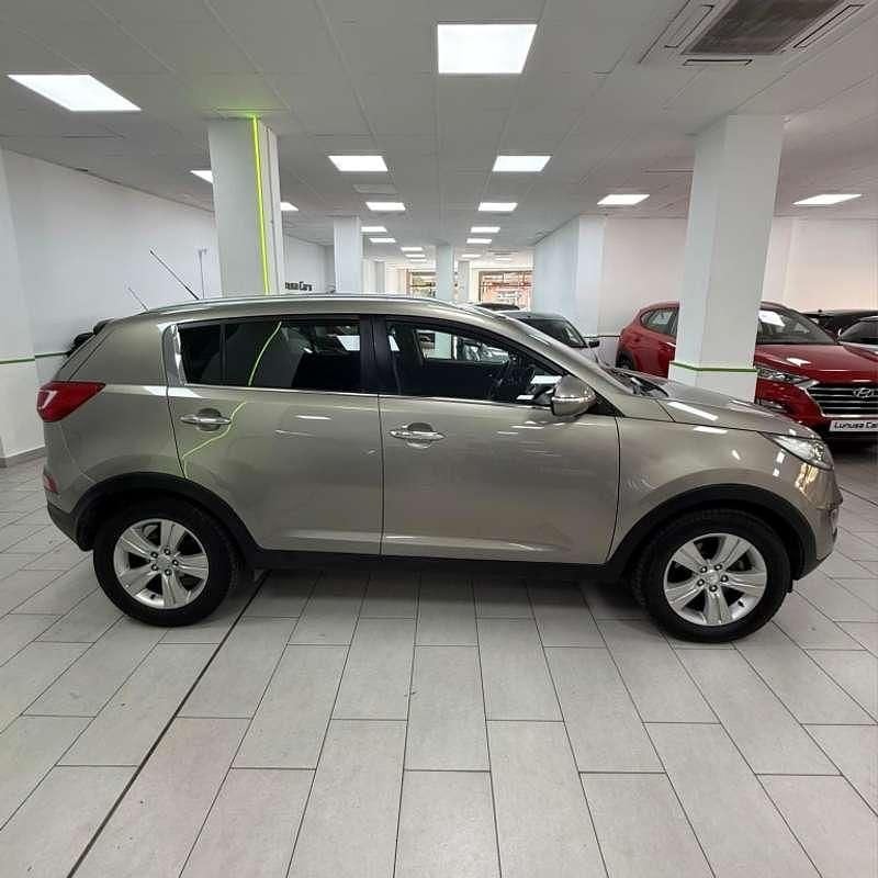 Usado Kia Sportage 116 CV (85 kW) 2011 Beige SUV