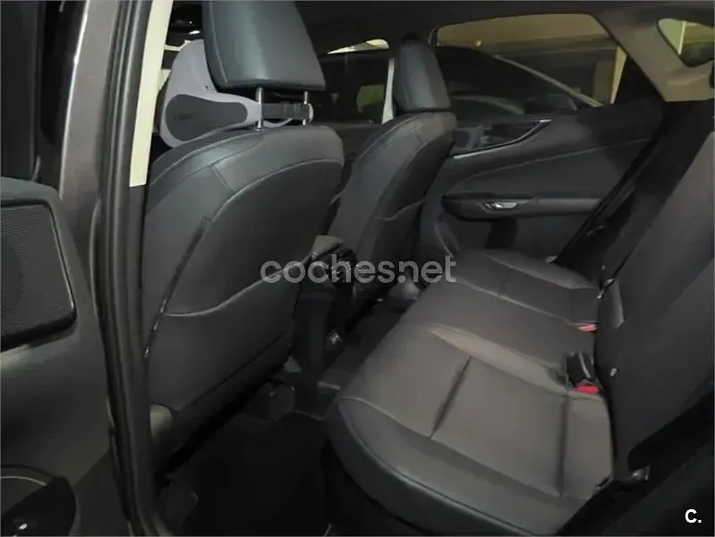 Usado Lexus NX450h+ 306 CV (225 kW) 2025 Gris / plata SUV