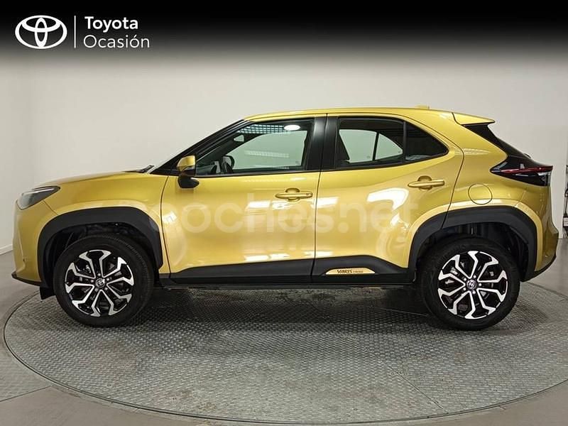 Usado Toyota Yaris Cross Active 116 CV (85 kW) 2024 Beige SUV