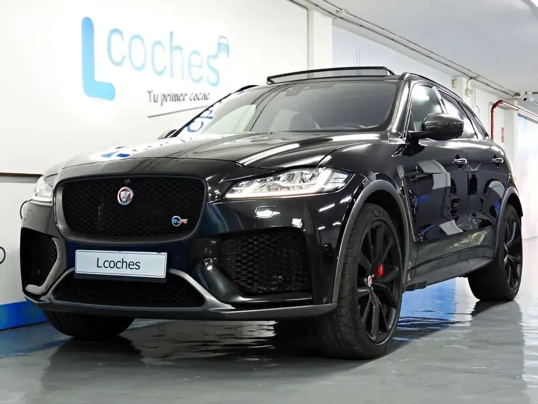 Usado Jaguar F-Pace SVR 551 CV (405 kW) 2019 Negro SUV