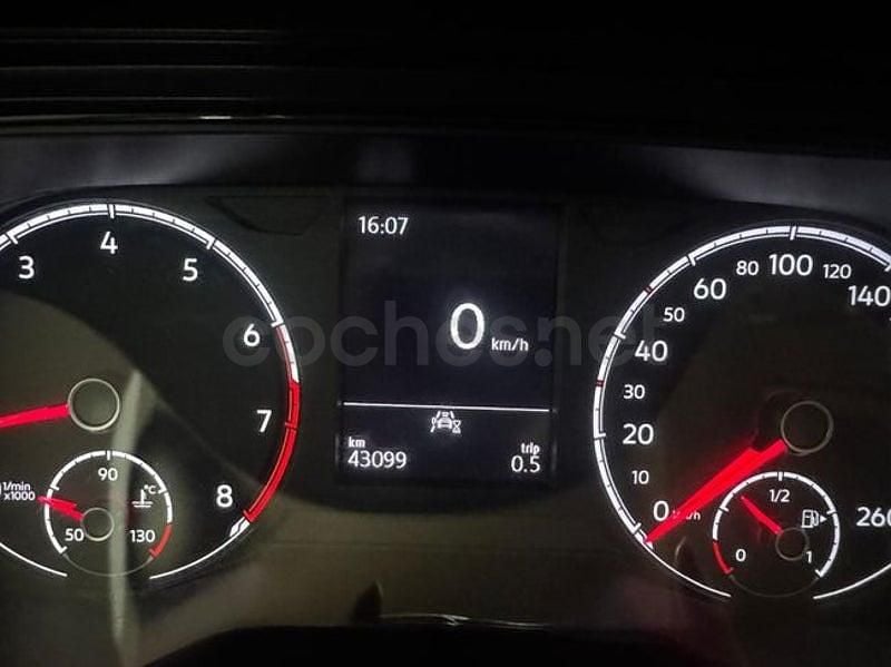Usado VW Polo Edition 80 CV (58 kW) 2020 Gris / plata Utilitario