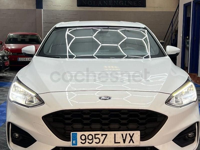 Usado Ford Focus ST-Line 120 CV (88 kW) 2022 Blanco Berlina
