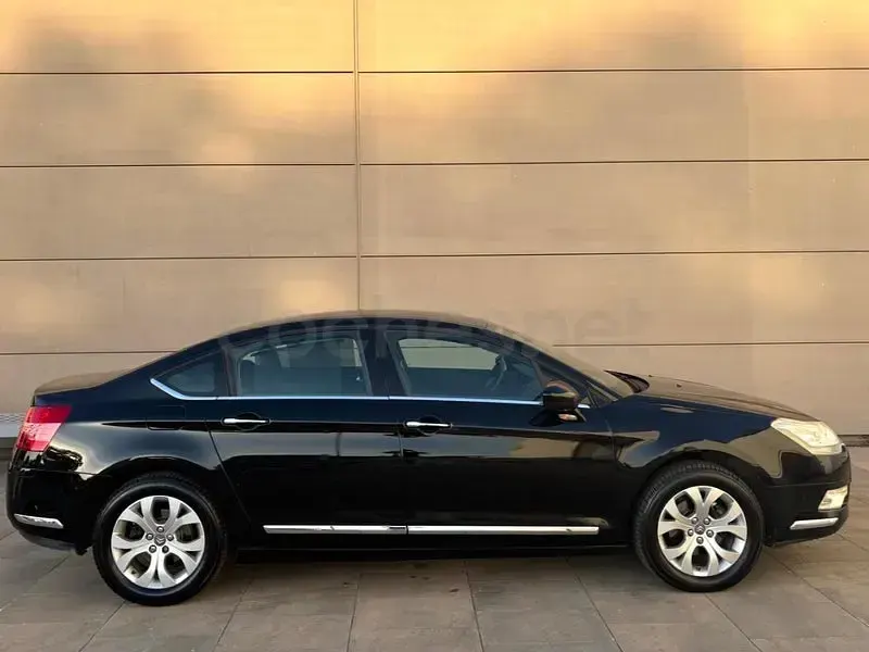 Usado Citroën C5 Exclusive 140 CV (102 kW) 2009 Negro Berlina