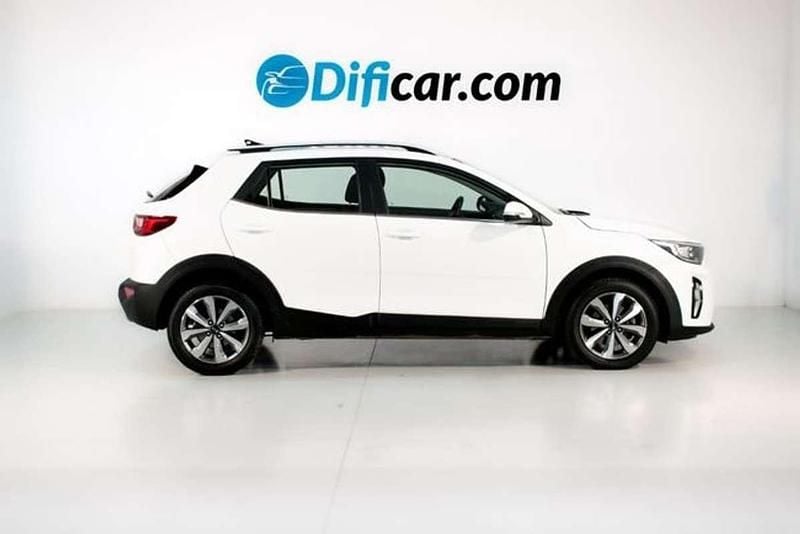 Usado Kia Stonic 120 CV (88 kW) 2020 Blanco SUV