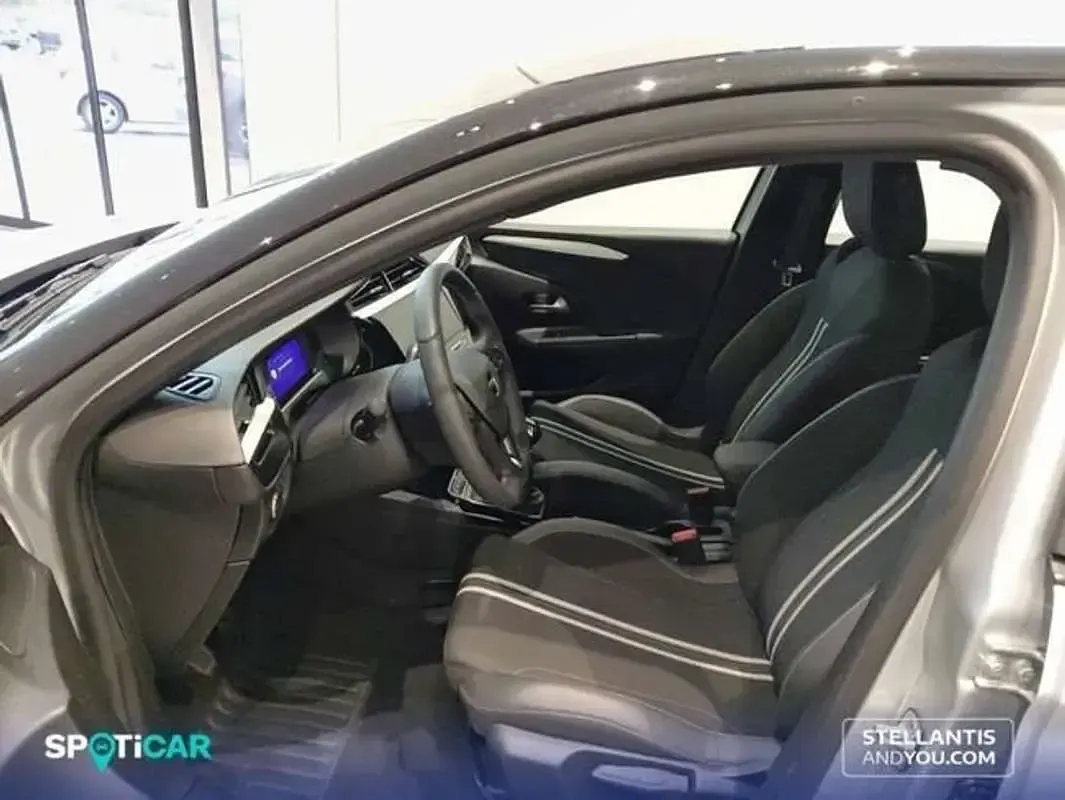 Usado Opel Corsa 101 CV (74 kW) 2025 Plateado Utilitario