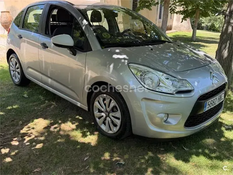 Usado Citroën C3 SELECTION 68 CV (50 kW) 2013 Gris / plata Berlina