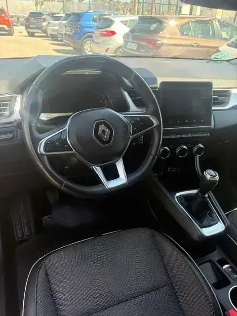 Usado Renault Captur Techno 90 CV (66 kW) 2023 Gris SUV