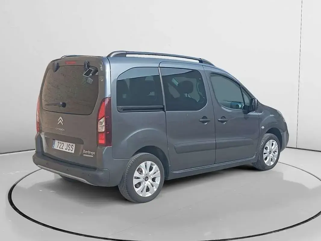 Usado Citroën Berlingo 49 kW (67 CV) 2016 Gris Monovolumen