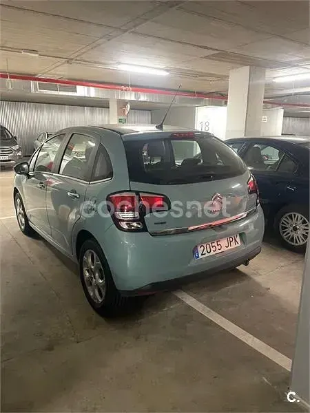 Usado Citroën C3 Feel 99 CV (72 kW) 2016 Azul Berlina