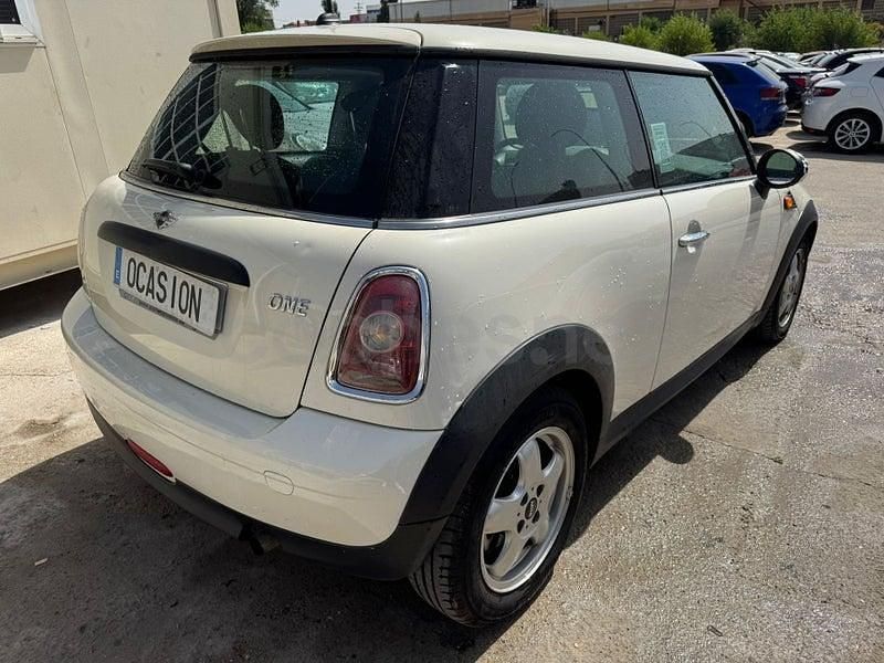 Usado Mini ONE 95 CV (69 kW) 2007 Blanco Utilitario