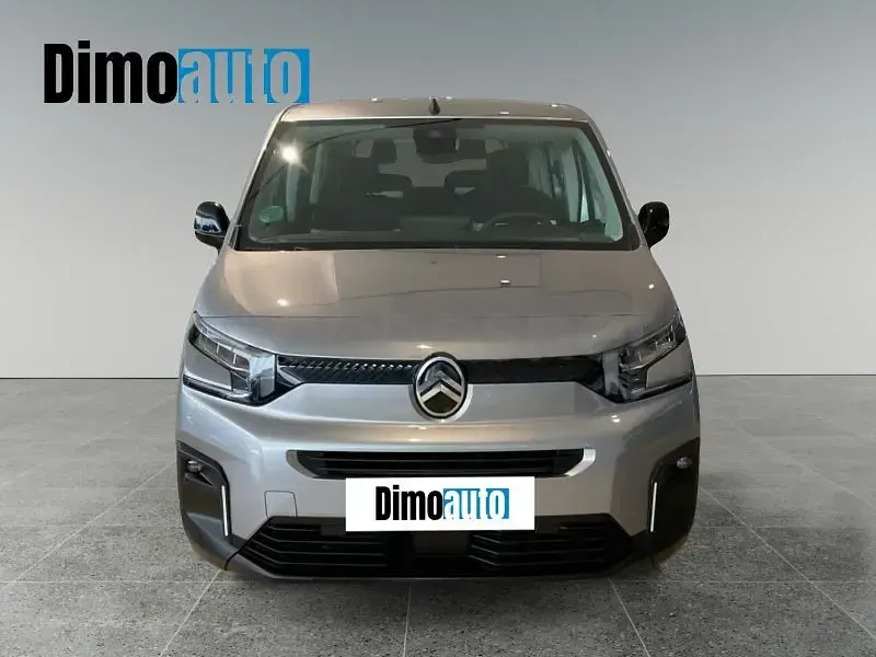 Usado Citroën Berlingo 130 CV (95 kW) 2025 Gris / plata Monovolumen